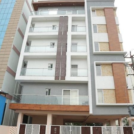 S V Home Stay Tirupati Buitenkant foto